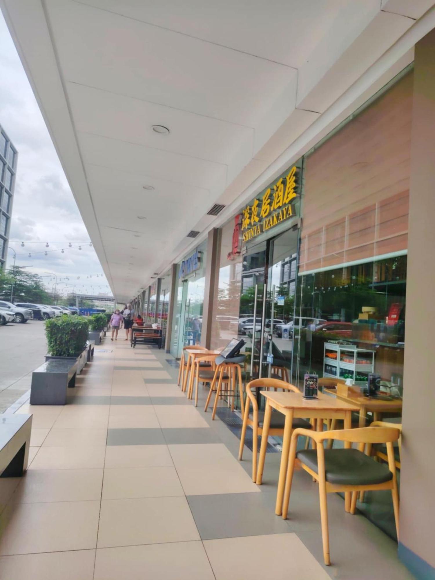 Shore One Condotel At Mall Of Asia, Philippines Pasay Bagian luar foto